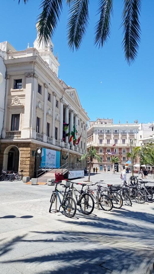 Apartamentos Plaza Santo Domingo Cádiz Eksteriør billede