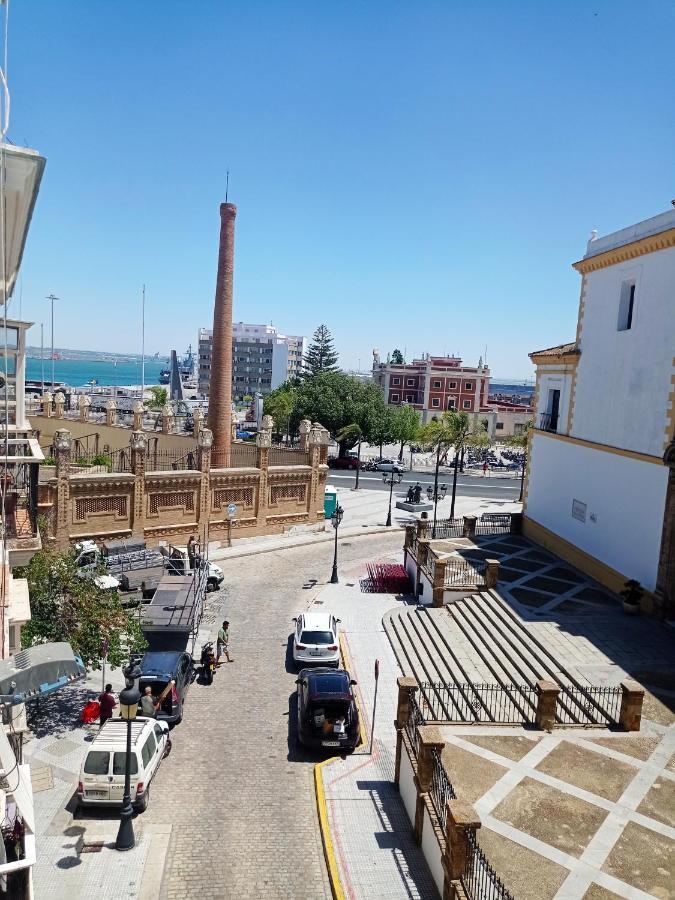 Apartamentos Plaza Santo Domingo Cádiz Eksteriør billede