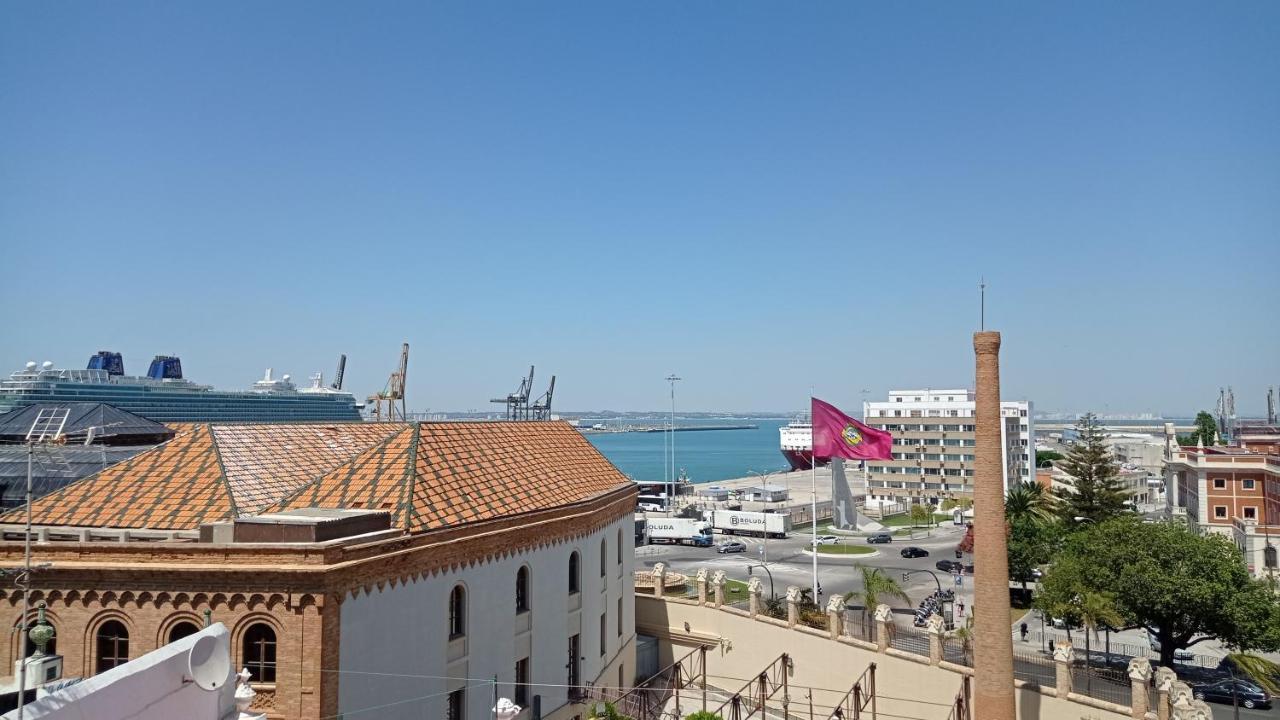Apartamentos Plaza Santo Domingo Cádiz Eksteriør billede