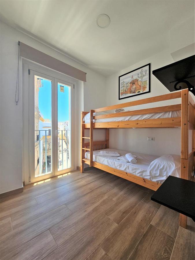 Apartamentos Plaza Santo Domingo Cádiz Eksteriør billede
