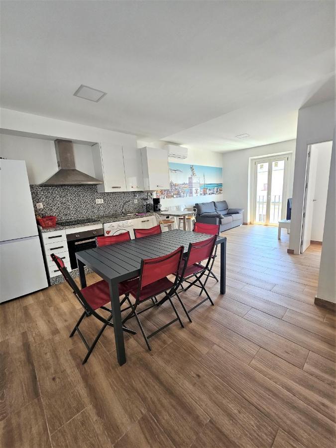Apartamentos Plaza Santo Domingo Cádiz Eksteriør billede