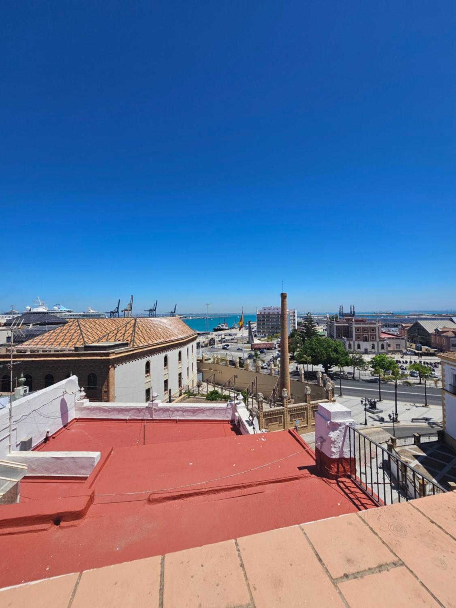 Apartamentos Plaza Santo Domingo Cádiz Eksteriør billede
