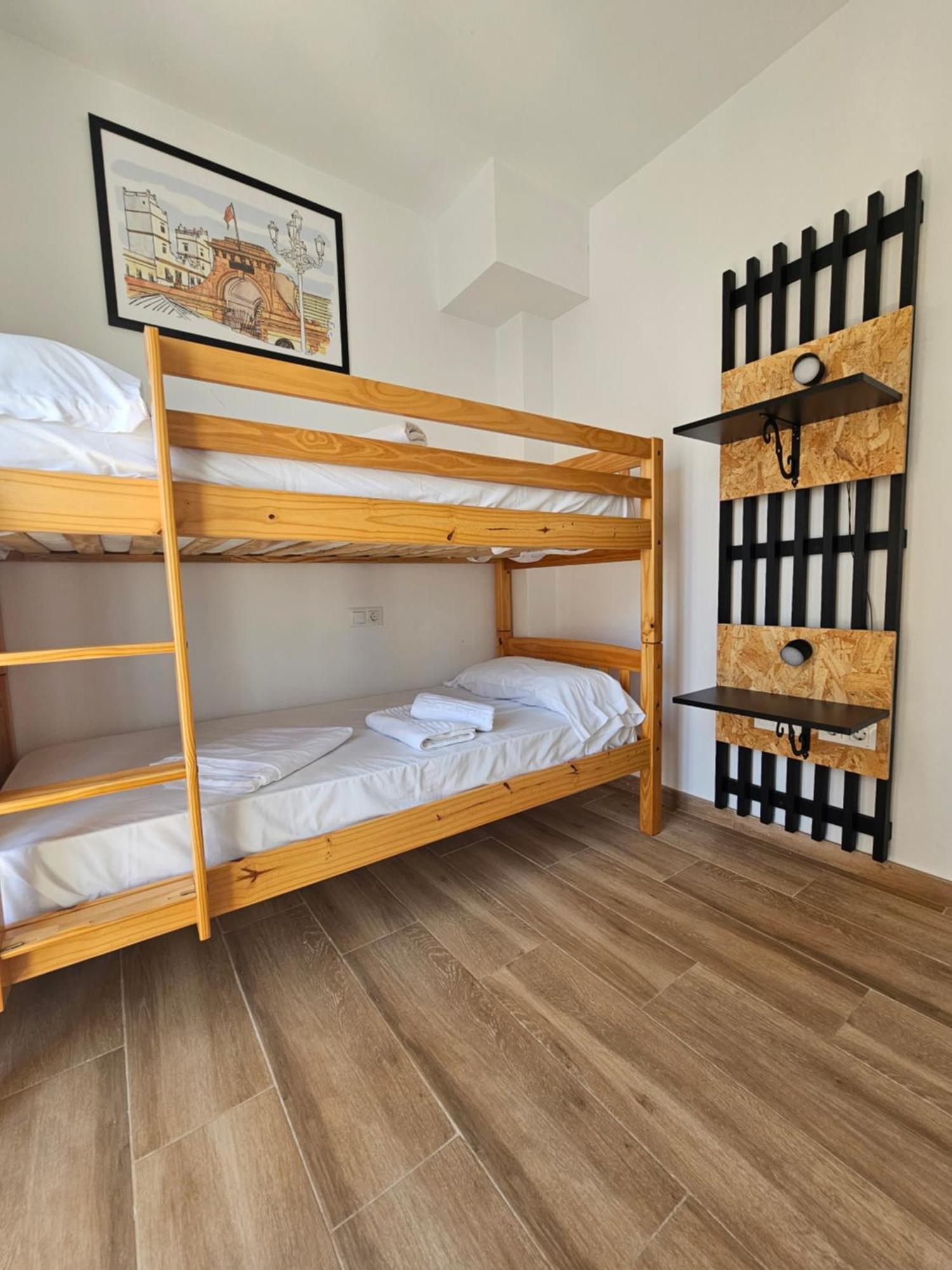 Apartamentos Plaza Santo Domingo Cádiz Eksteriør billede